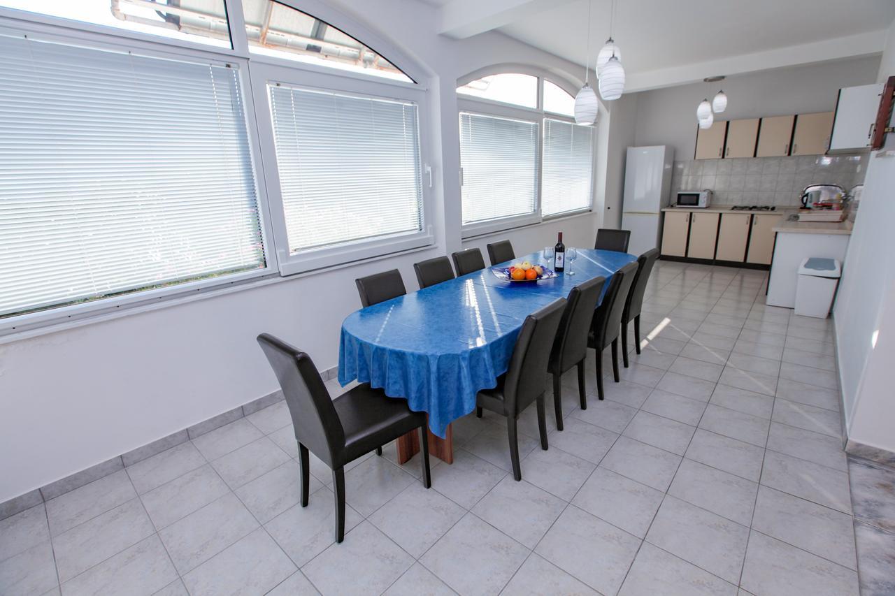Apartments Dinko Novalja Extérieur photo