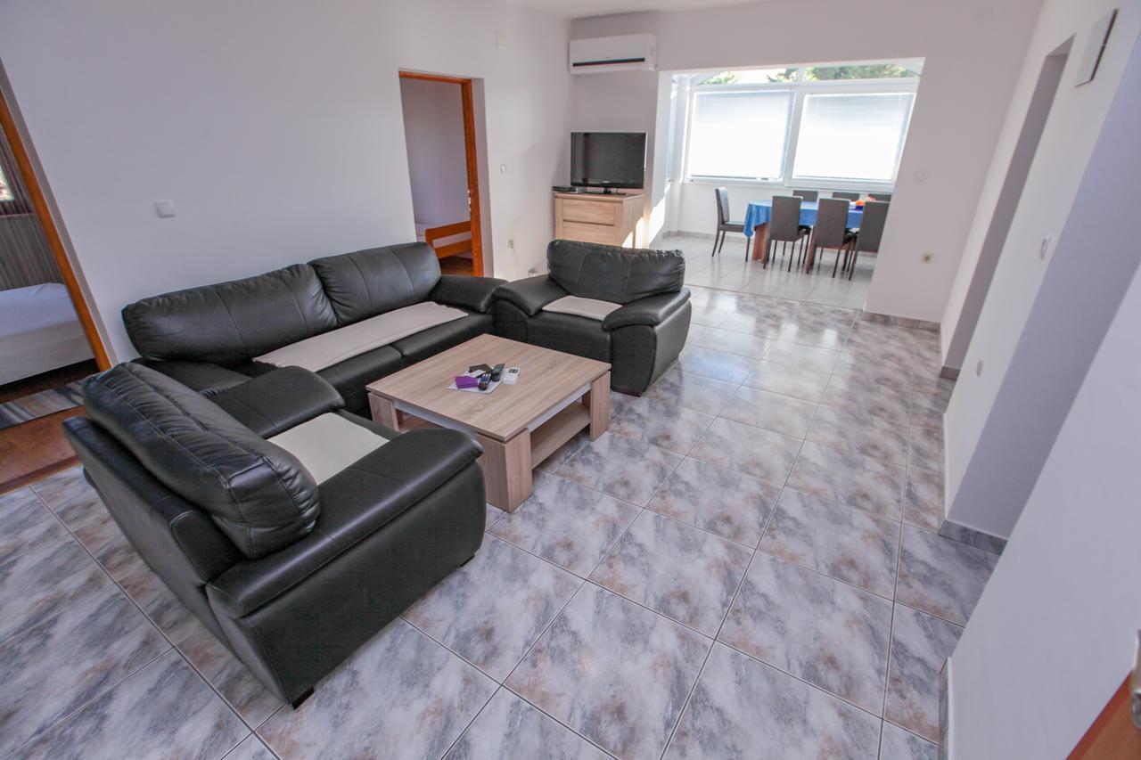 Apartments Dinko Novalja Extérieur photo