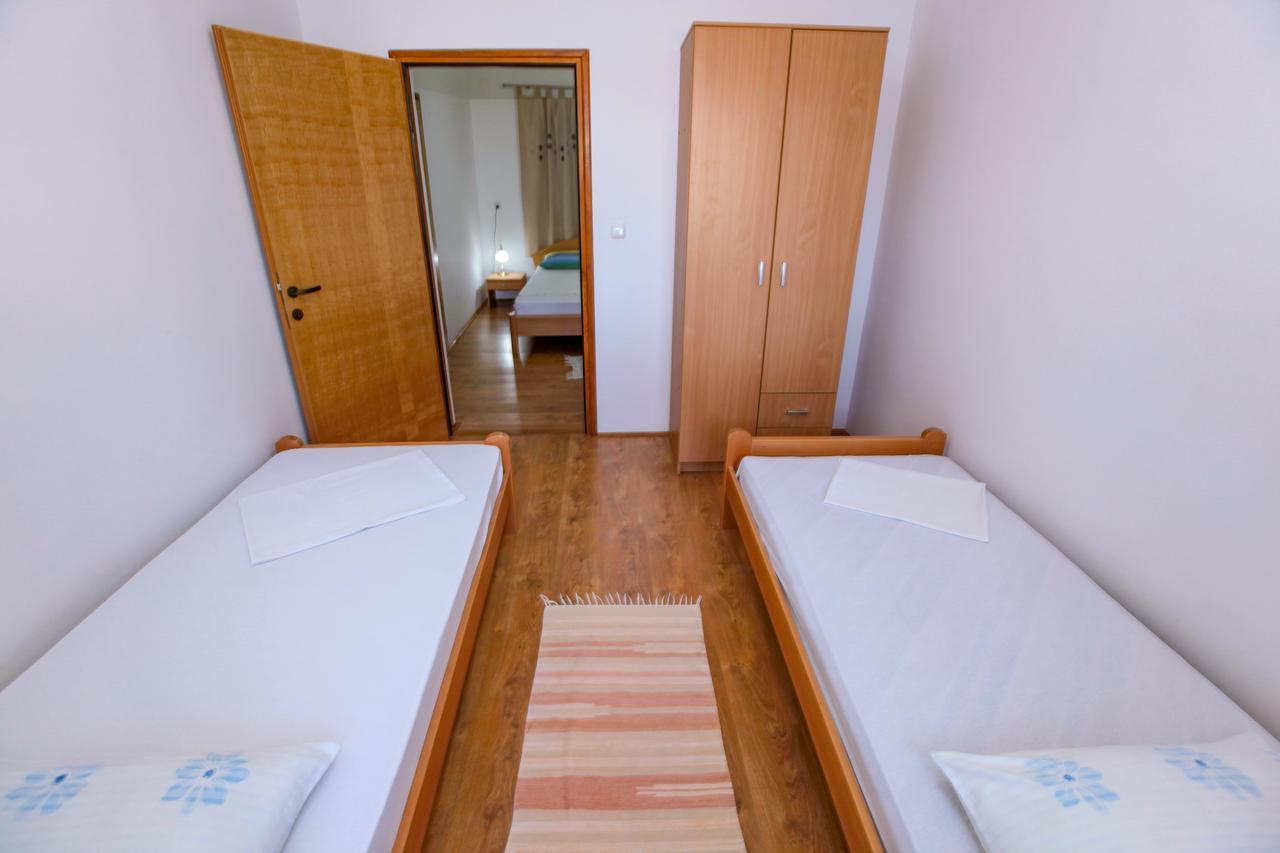 Apartments Dinko Novalja Extérieur photo