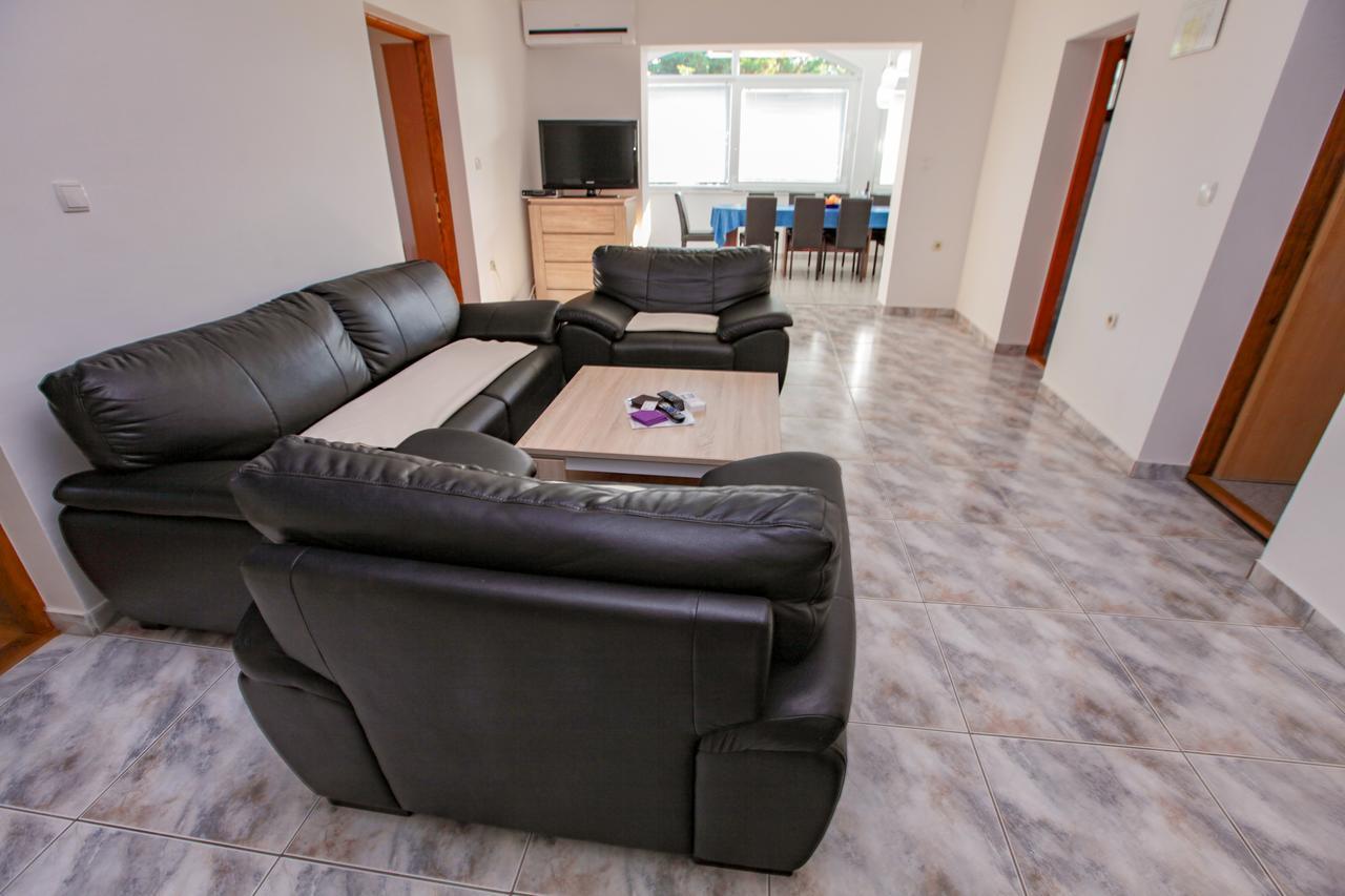 Apartments Dinko Novalja Extérieur photo